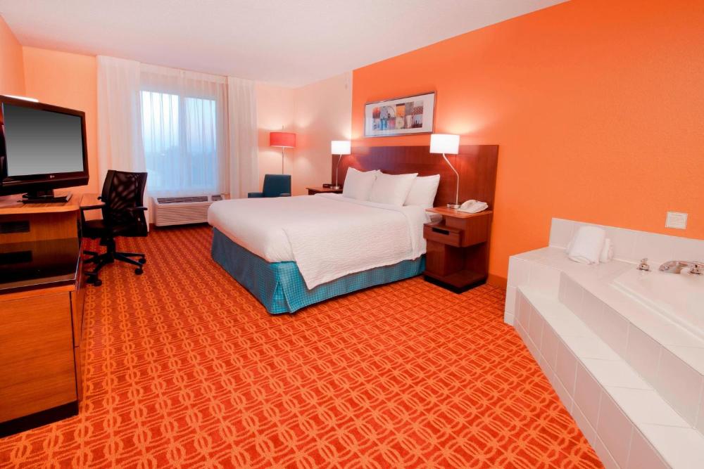 King Room with Whirlpool interior
