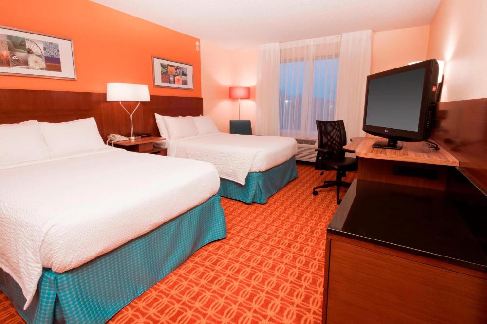 Double Room with Two Double Beds - Hearing Accessible  interior